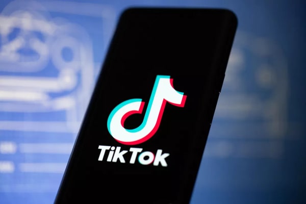 tiktok账号挂了手机能用吗？